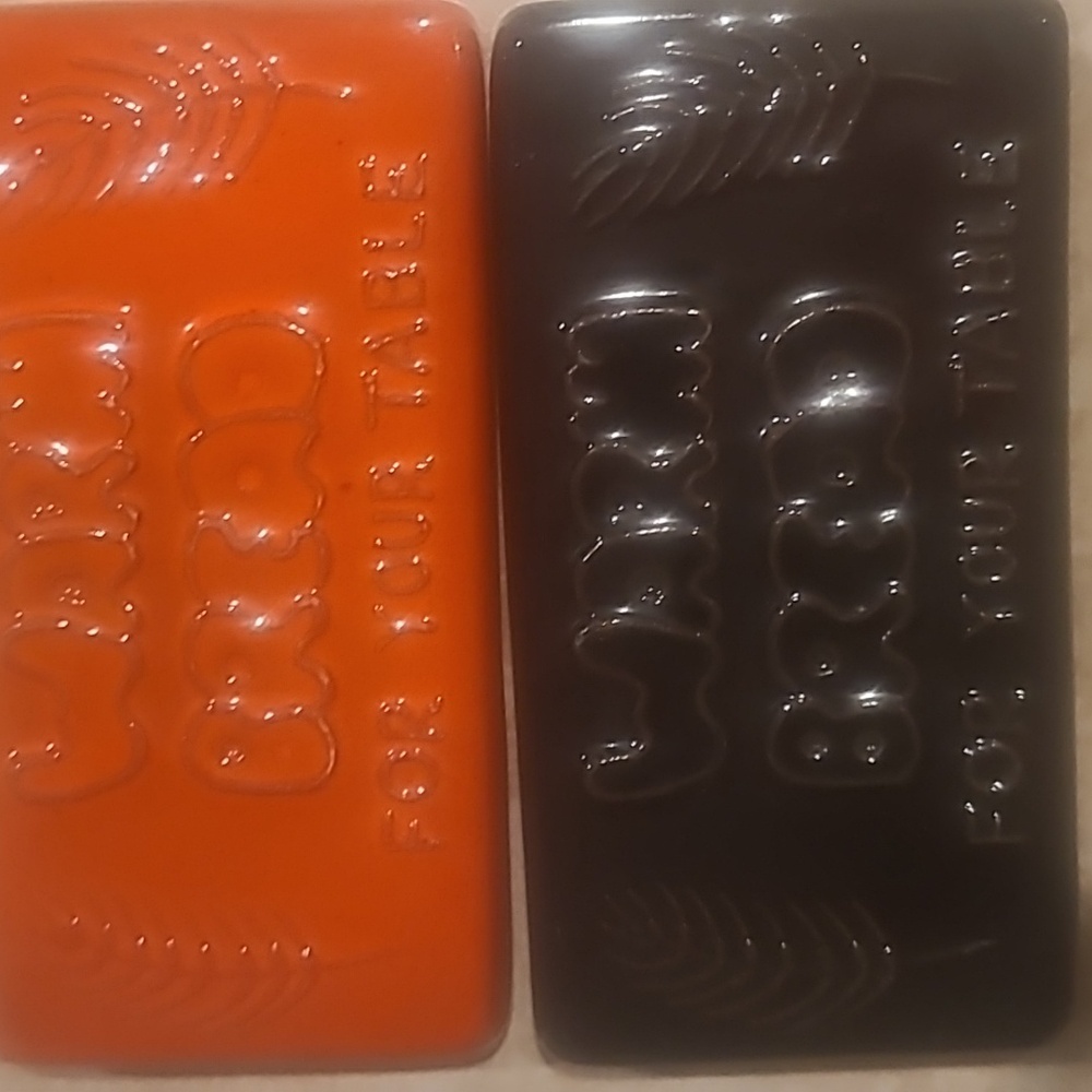 Ceramic bread warmers - Picture 2 of 3